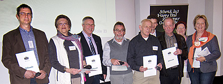 Ehrungen [Bild: Kreuzbund Mainz ehrt Weggef�hrten/-innen f�r 10 Jahre Mitgliedschaft]