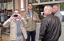 Ehrungen [Bild: Stadtspaziergang, Otto schie�t zur�ck!]