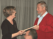  Wachabl�sung (Bild: G�nther dankt unserer Gesch�ftsf�hrerin)