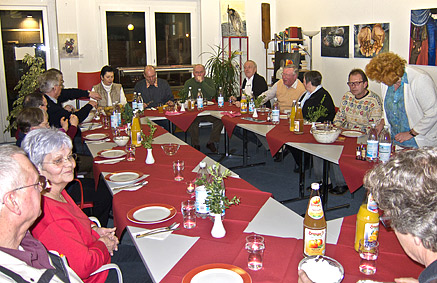  Heringsessen 2012 (Bild: Gemeinsames Heringsessen)