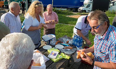Busausflug nach Straßburg 2017 (Bild: Fleischwurstfrühstück)
